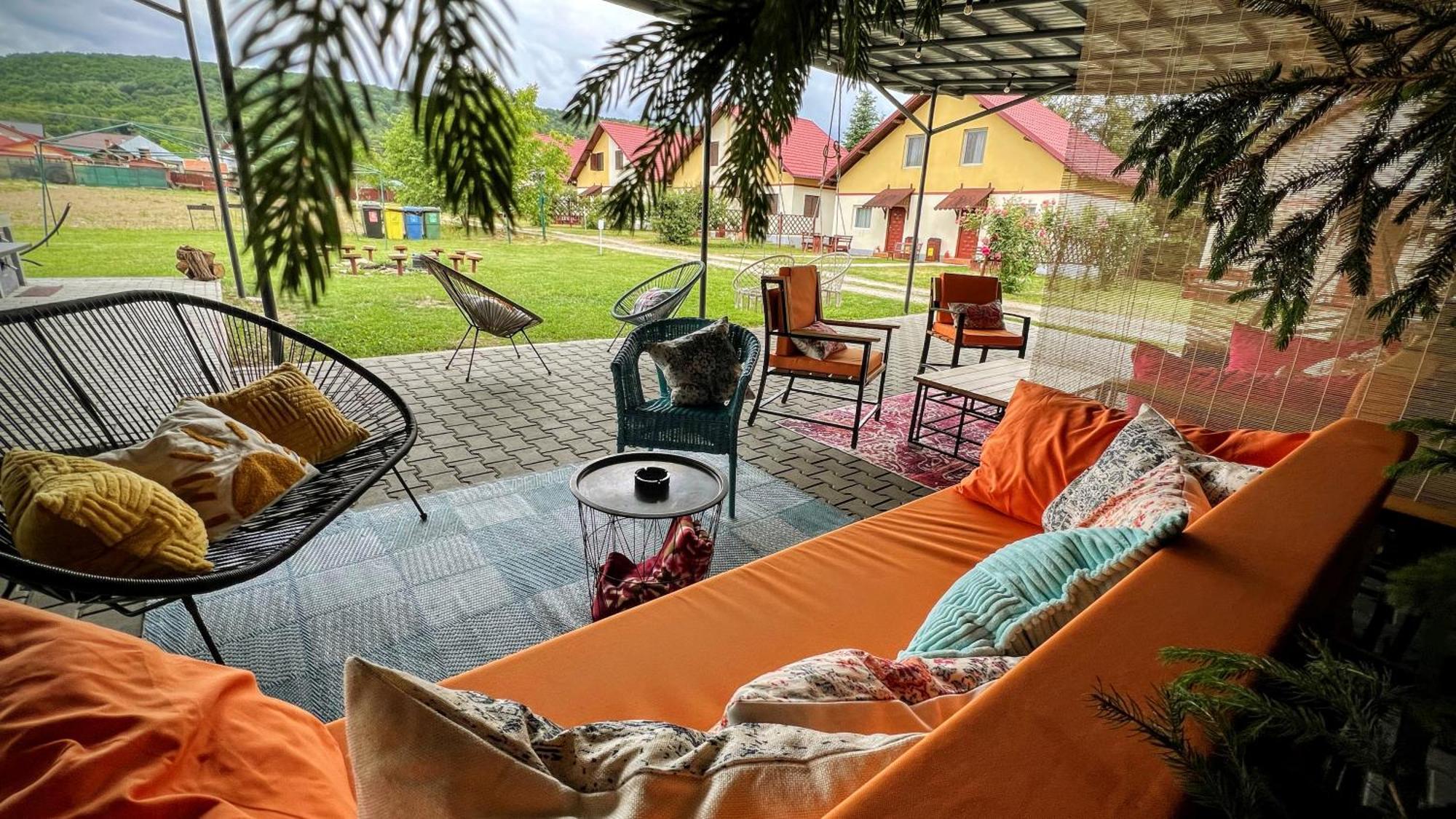 Mojo Resort