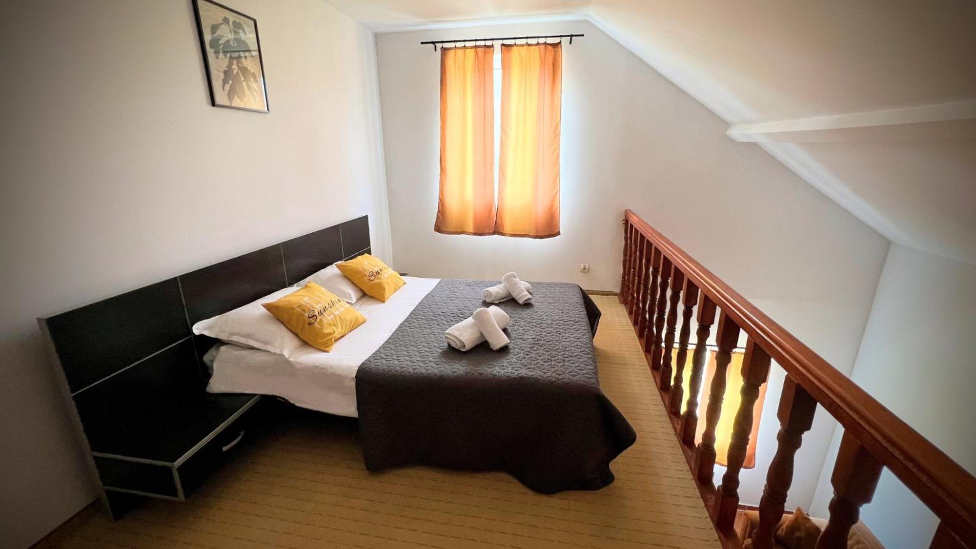 Mojo Resort *